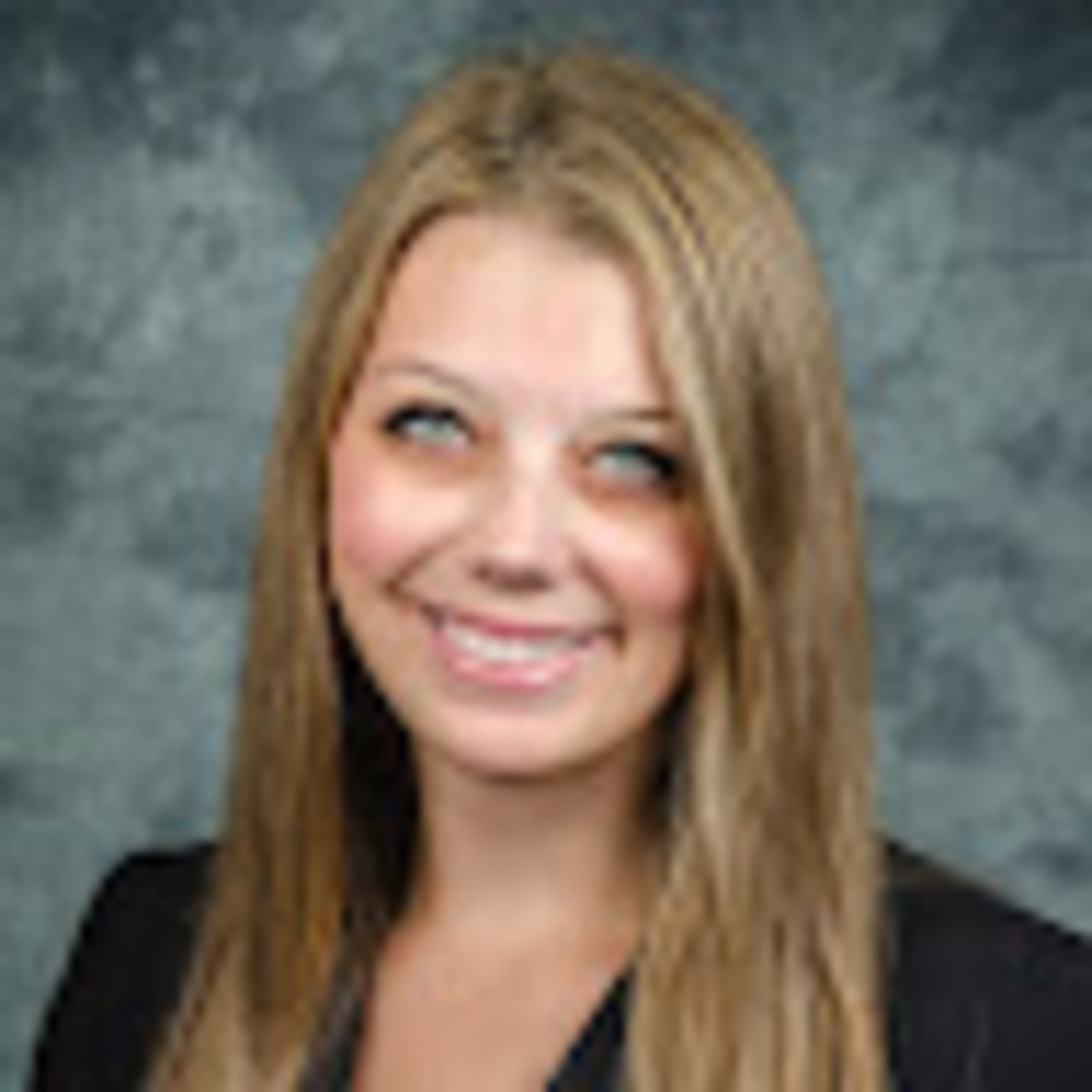 Meet your Posher, Alyssa